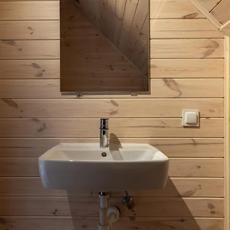 Polna Osada 度假居 Nadkole